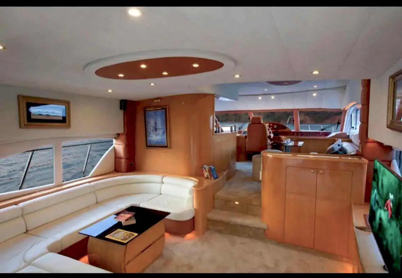 bosphorus 10 yacht rental istanbul