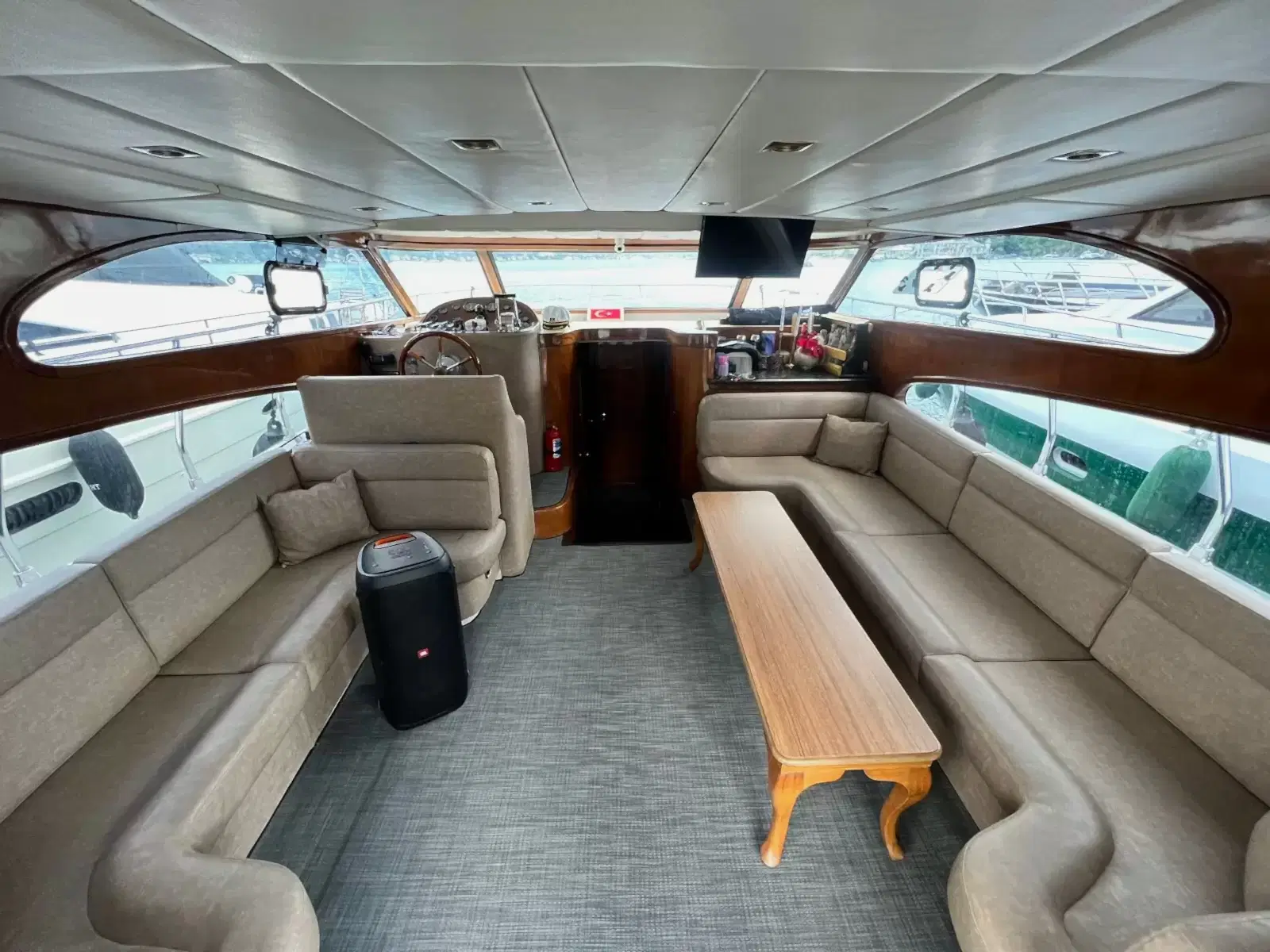 bosphorus yacht renting