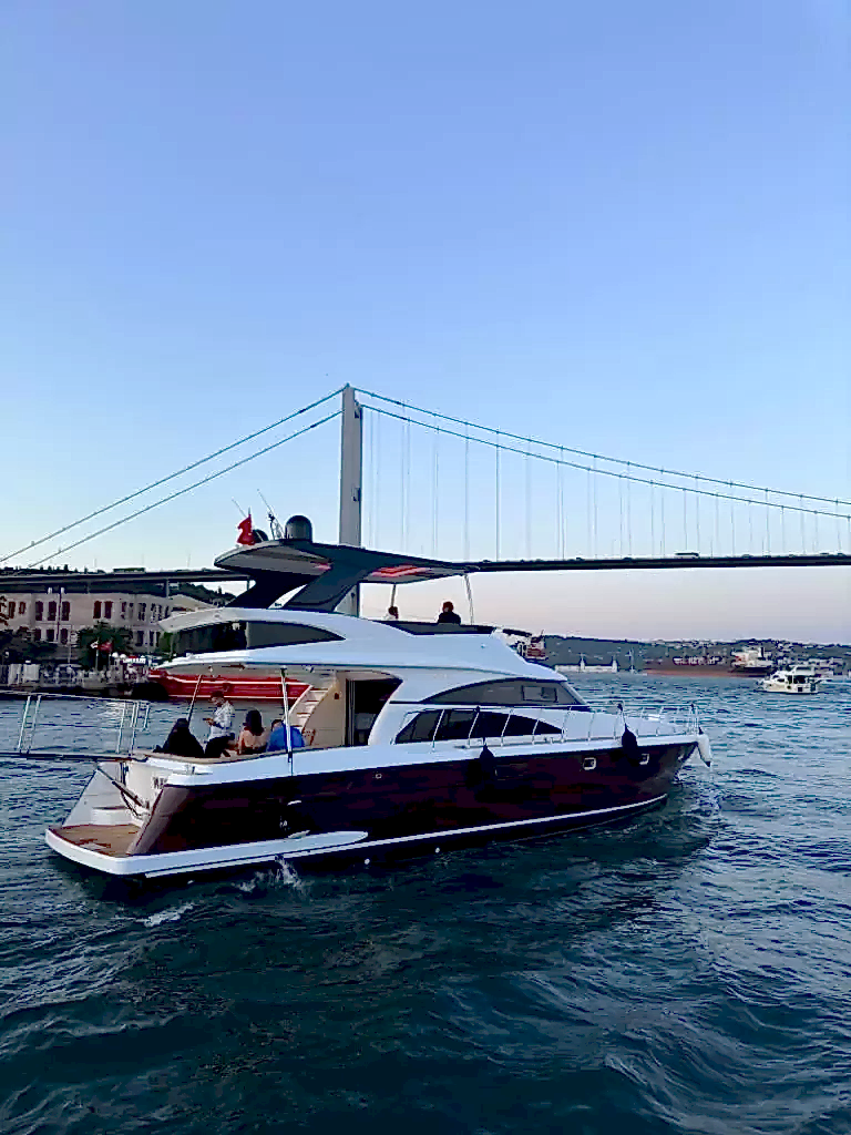 bosporus yacht renting
