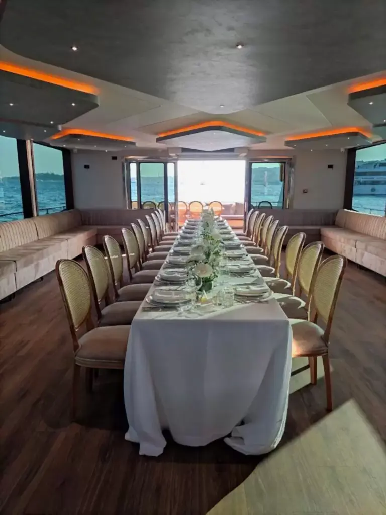 Event Boat 5 - Image 6